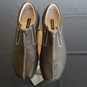 DETNY Men's casual sneaker